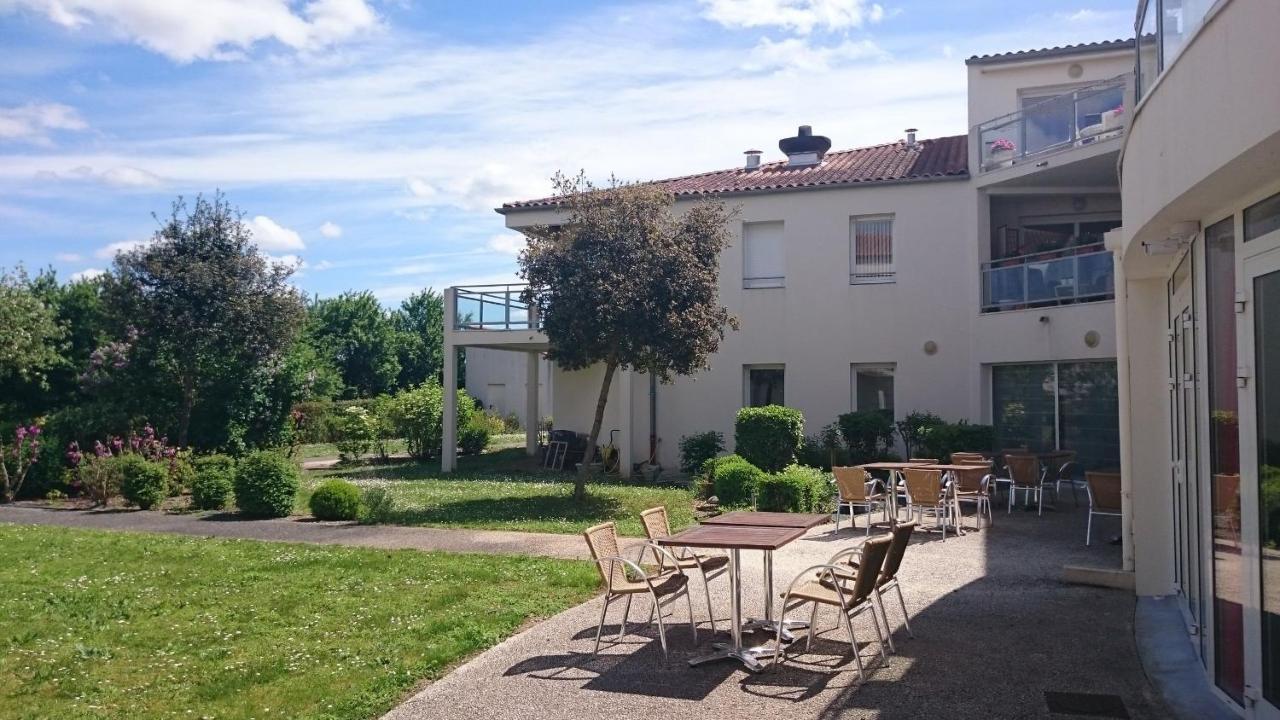 Domitys Le Clos De La Seigneurie Aparthotel Les Gonds Exterior foto